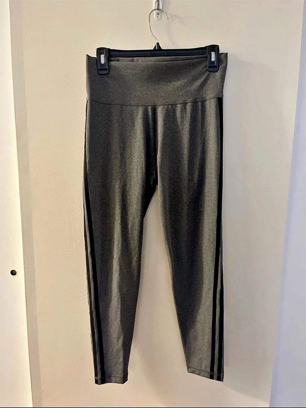 Adidas Essentials 3-Stripes Leggings Gray Leggings Large